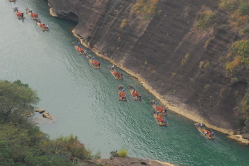 河南省鹤壁山城区到山东日照坐 小轿车有多少公里-
